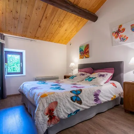 Le Vieux Nayeu بيت ضيافة *