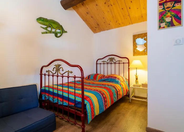 Le Vieux Nayeu Penzion Raville