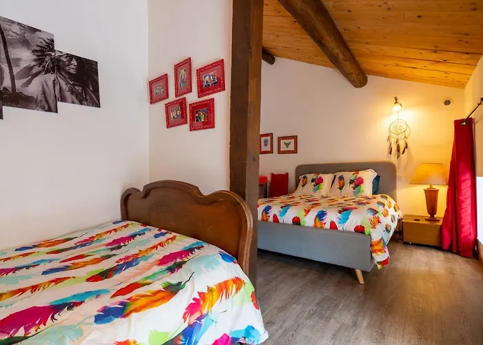 Le Vieux Nayeu Penzion Raville