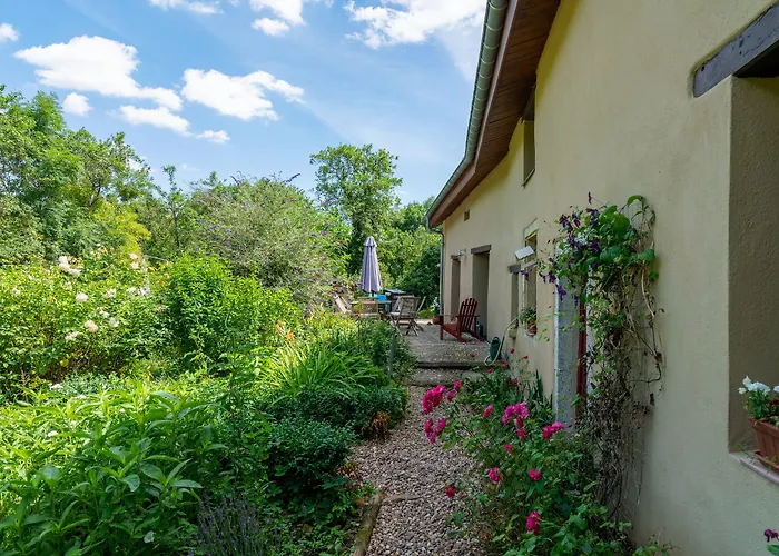 Le Vieux Nayeu Penzion *